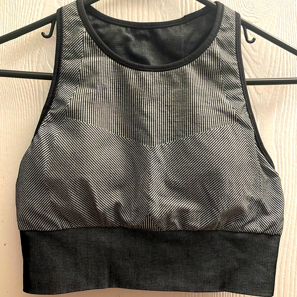 Lululemon ebb to train bra